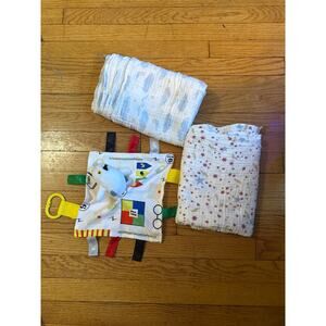 Harry Potter Baby Bundle 2 Aden & Anais Muslim Blankets and Owl Taggie Blanket
